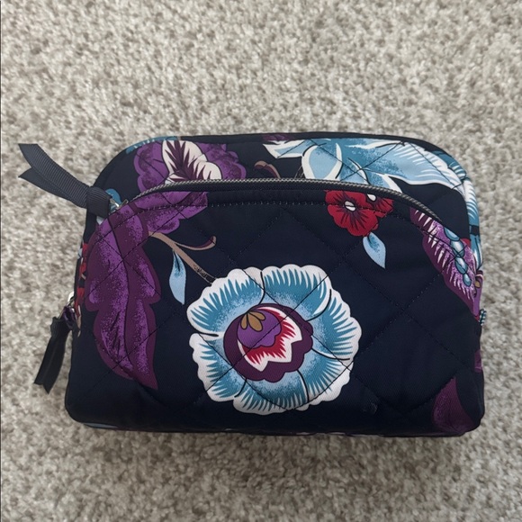 Vera Bradley Navy Flower Medium Cosmetic Bag. - Picture 2 of 6